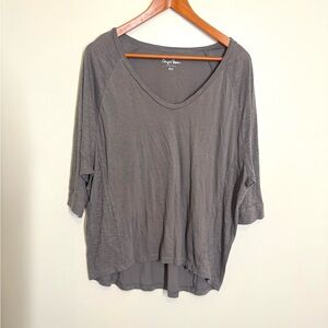 Chip & Pepper Relaxed V-Neck Short Sleeve Top Gray Dolman Sleeve Medium Stretch